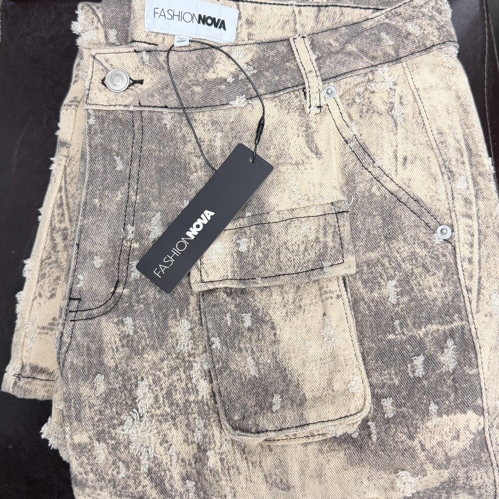 Distressed Cargo Pants - Picture 2 of 5